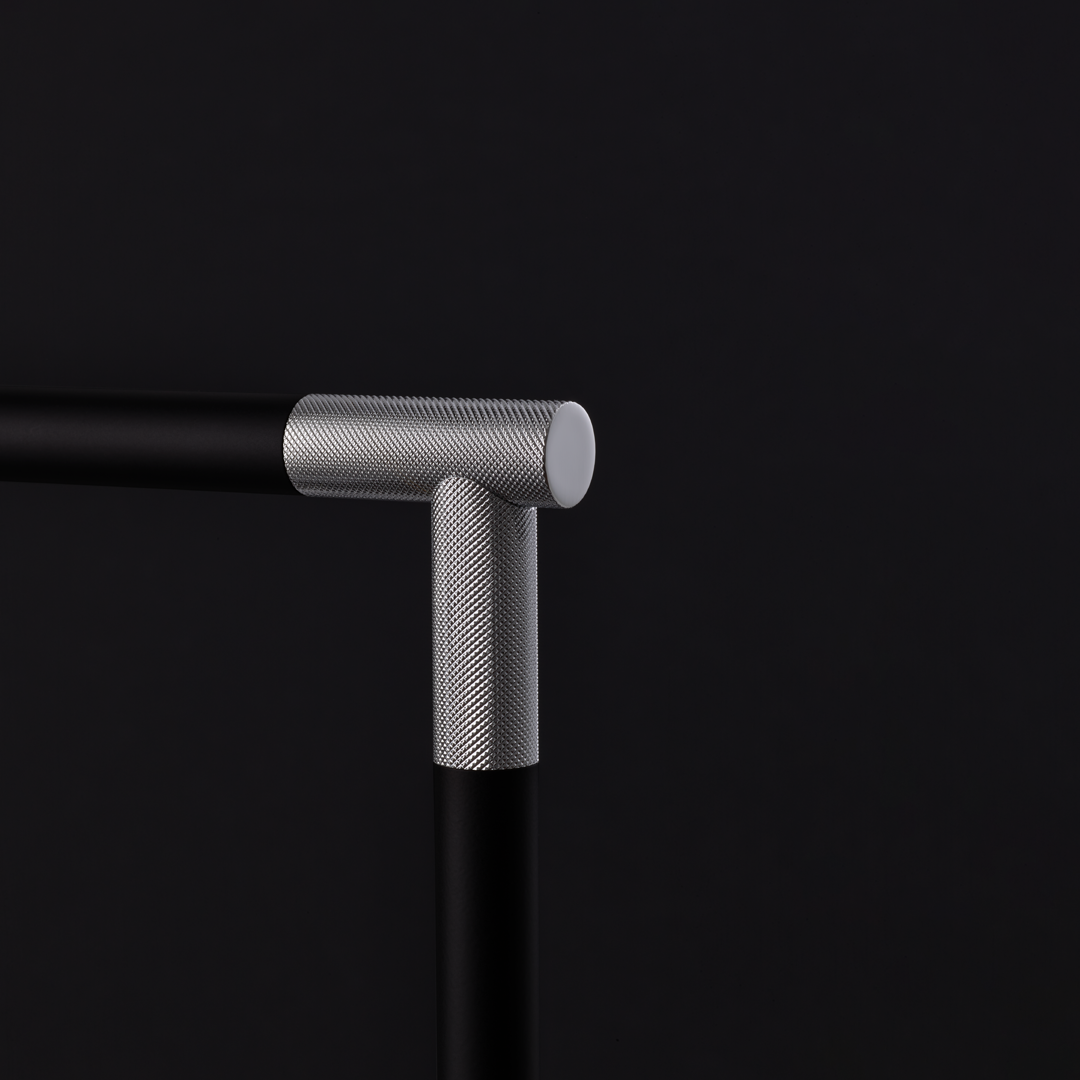 black matte/chrome towel stand