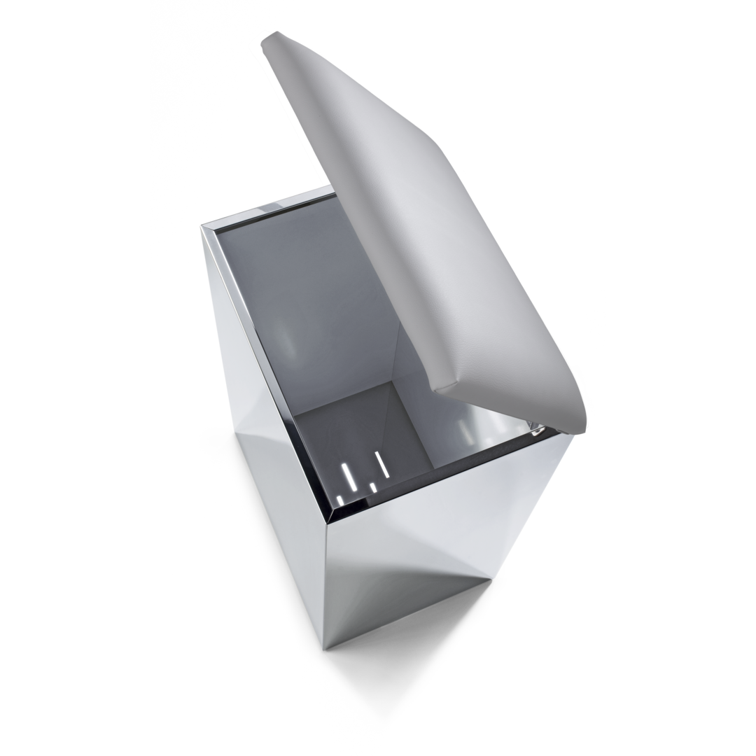 Decor Walther Stool and Laundry Basket