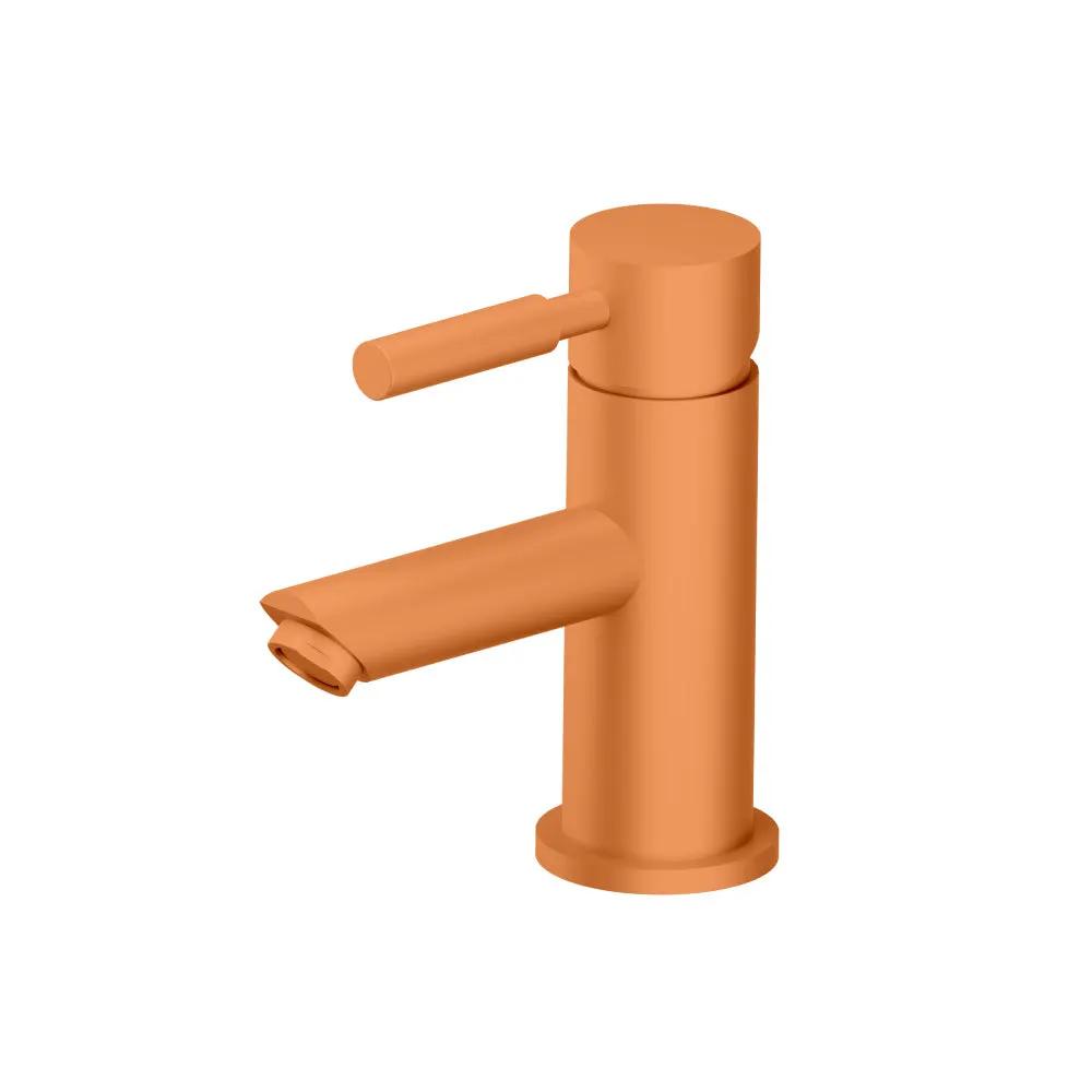 Flusso Serie 100 Single Hole Bathroom Faucet by Flusso