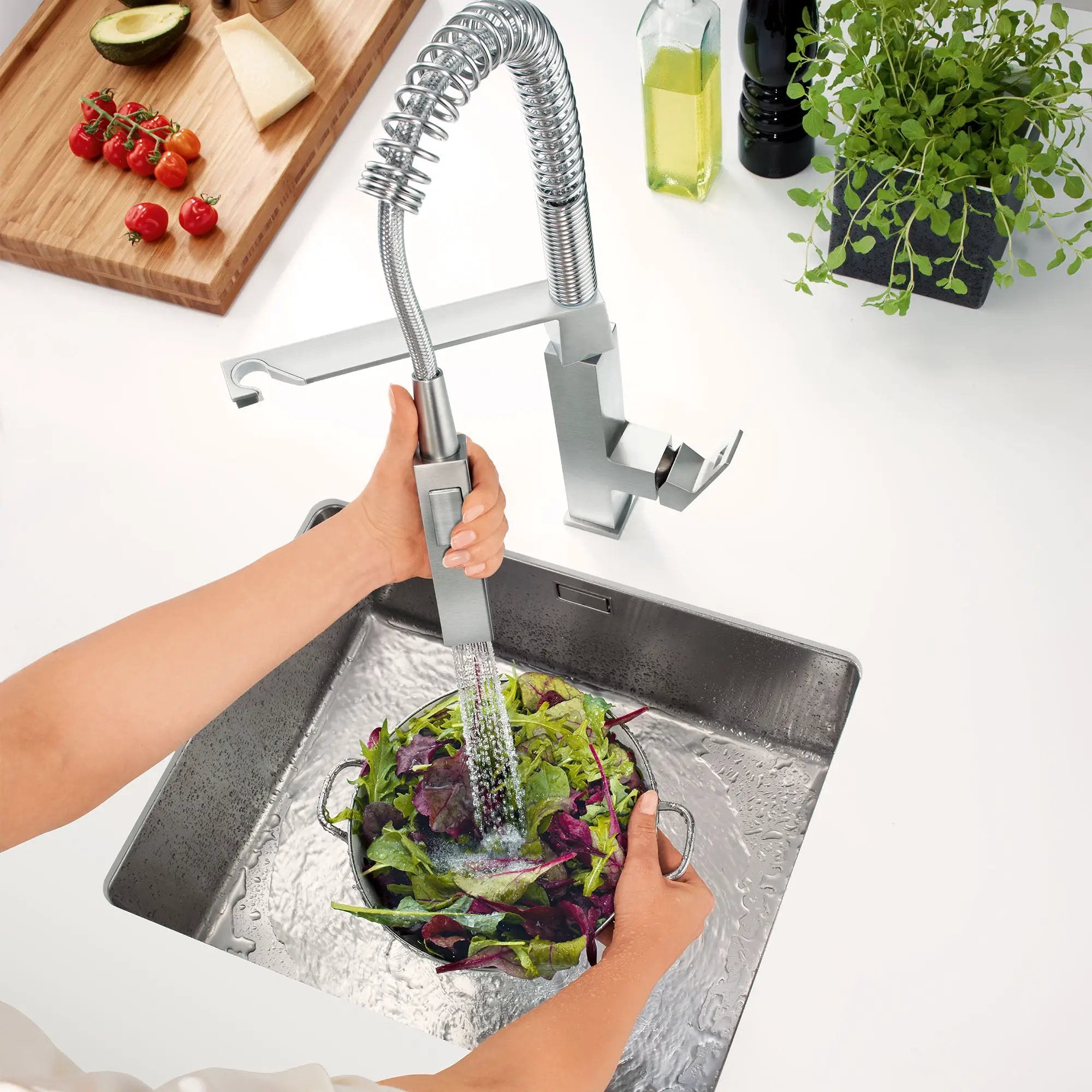 starlight chrome kitchen faucet