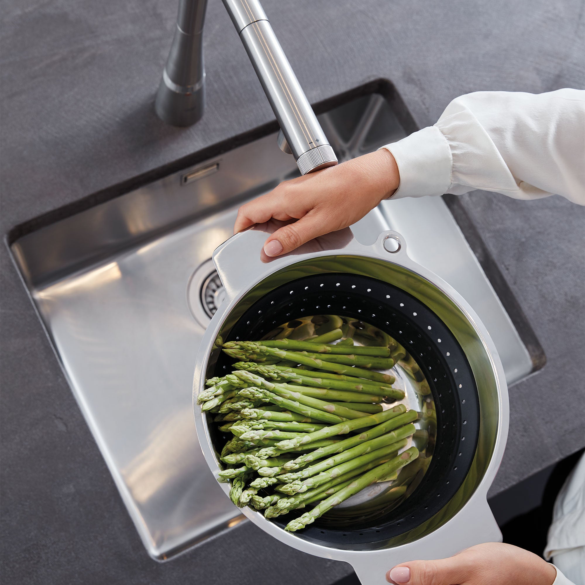 supersteel infinity kitchen faucet