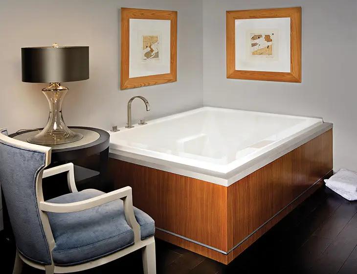white bathtub