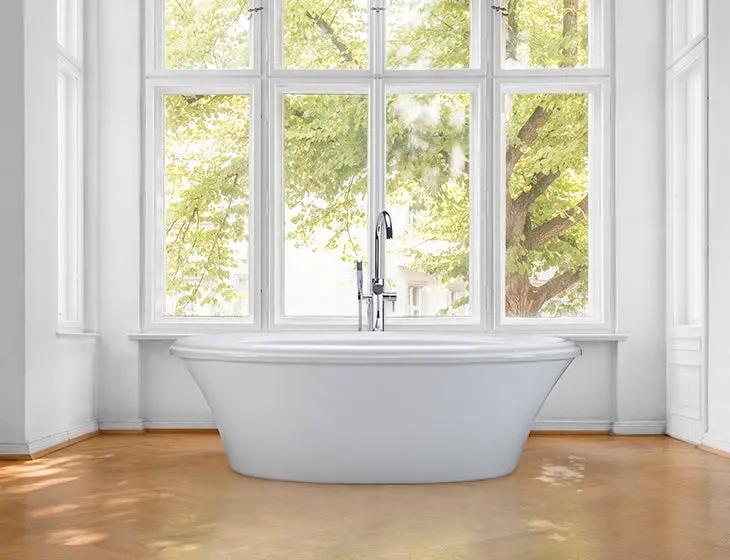 white bathtub