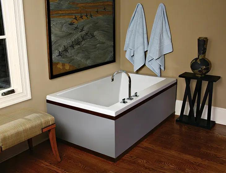 white bathtub
