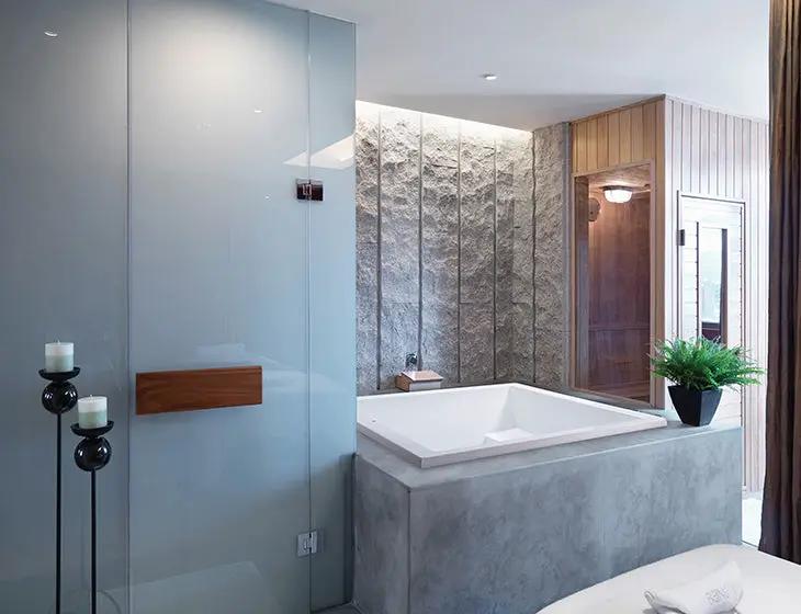 white bathtub