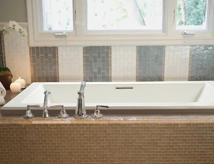 white bathtub