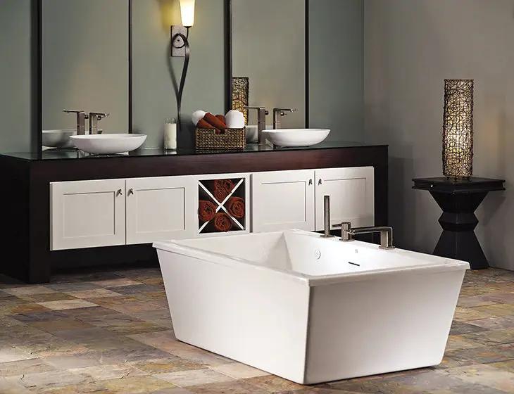 white bathtub