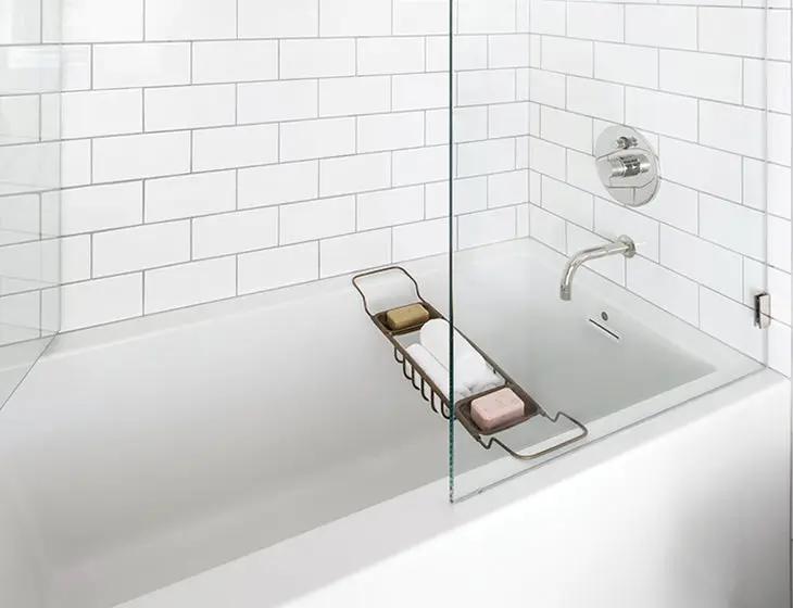 white bathtub