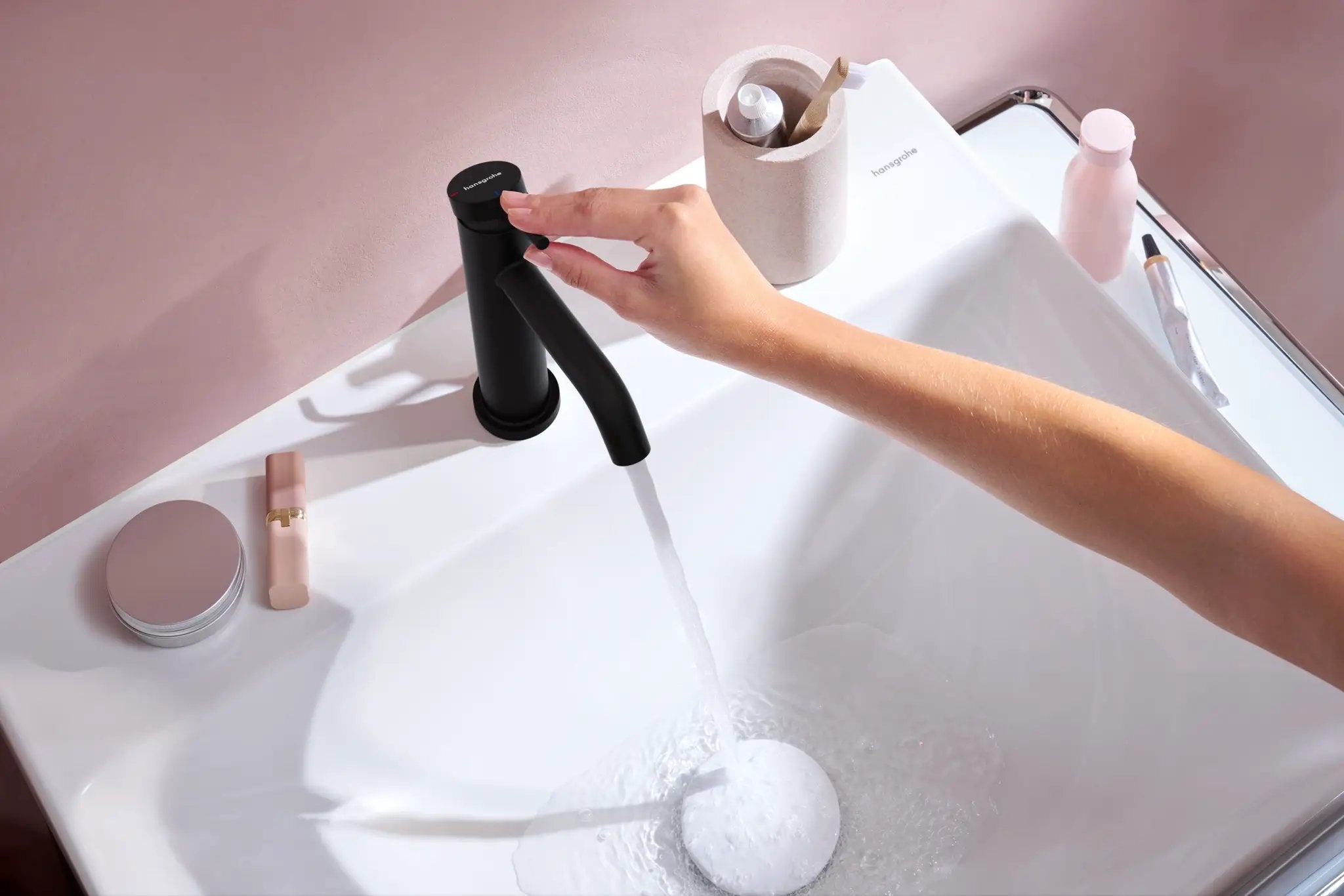 matte black bathroom faucet