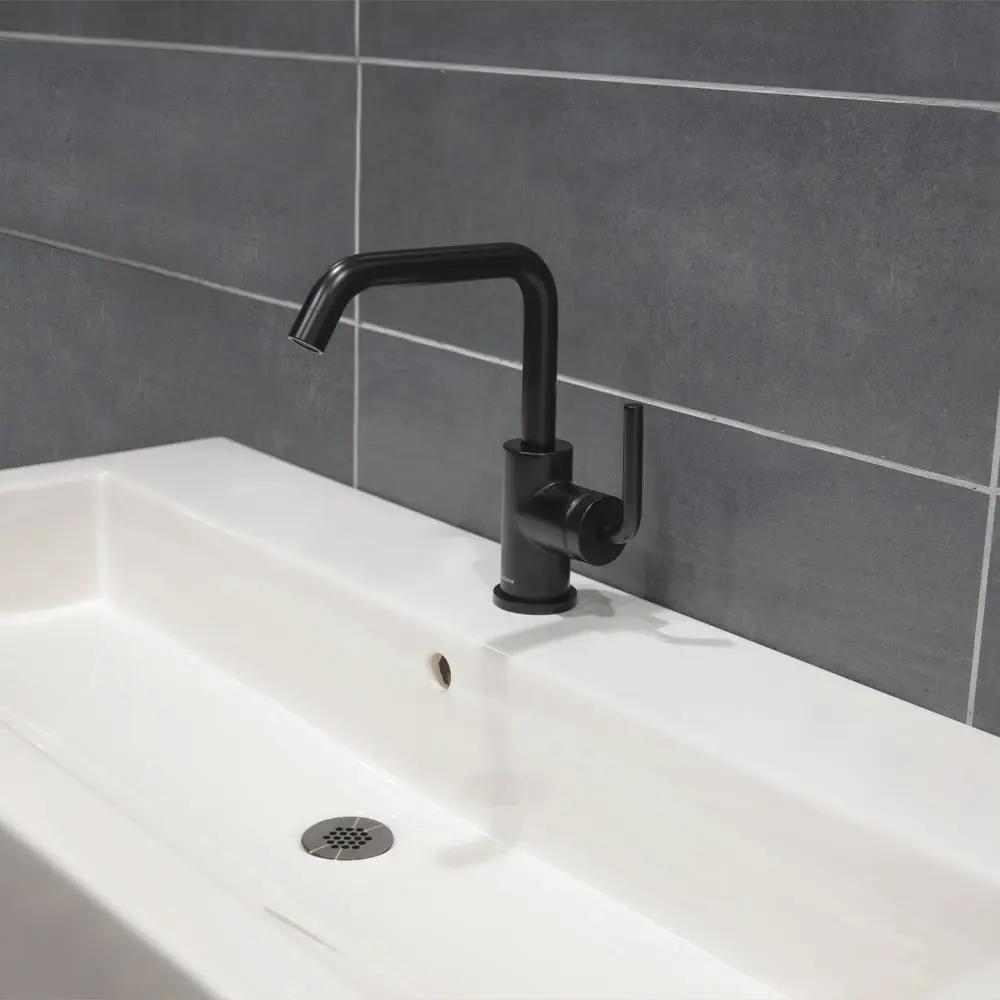matte black faucet