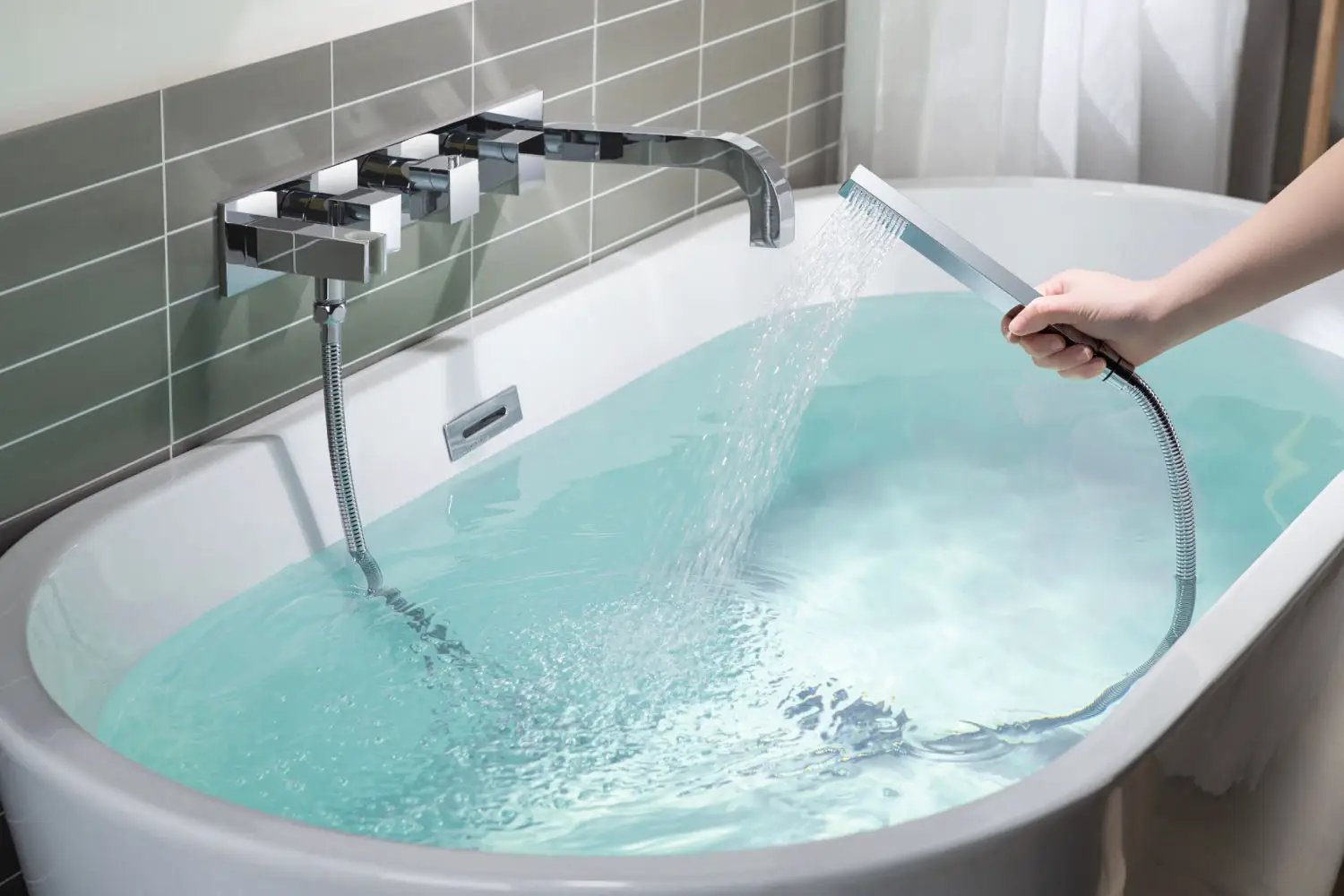 chrome tub filler