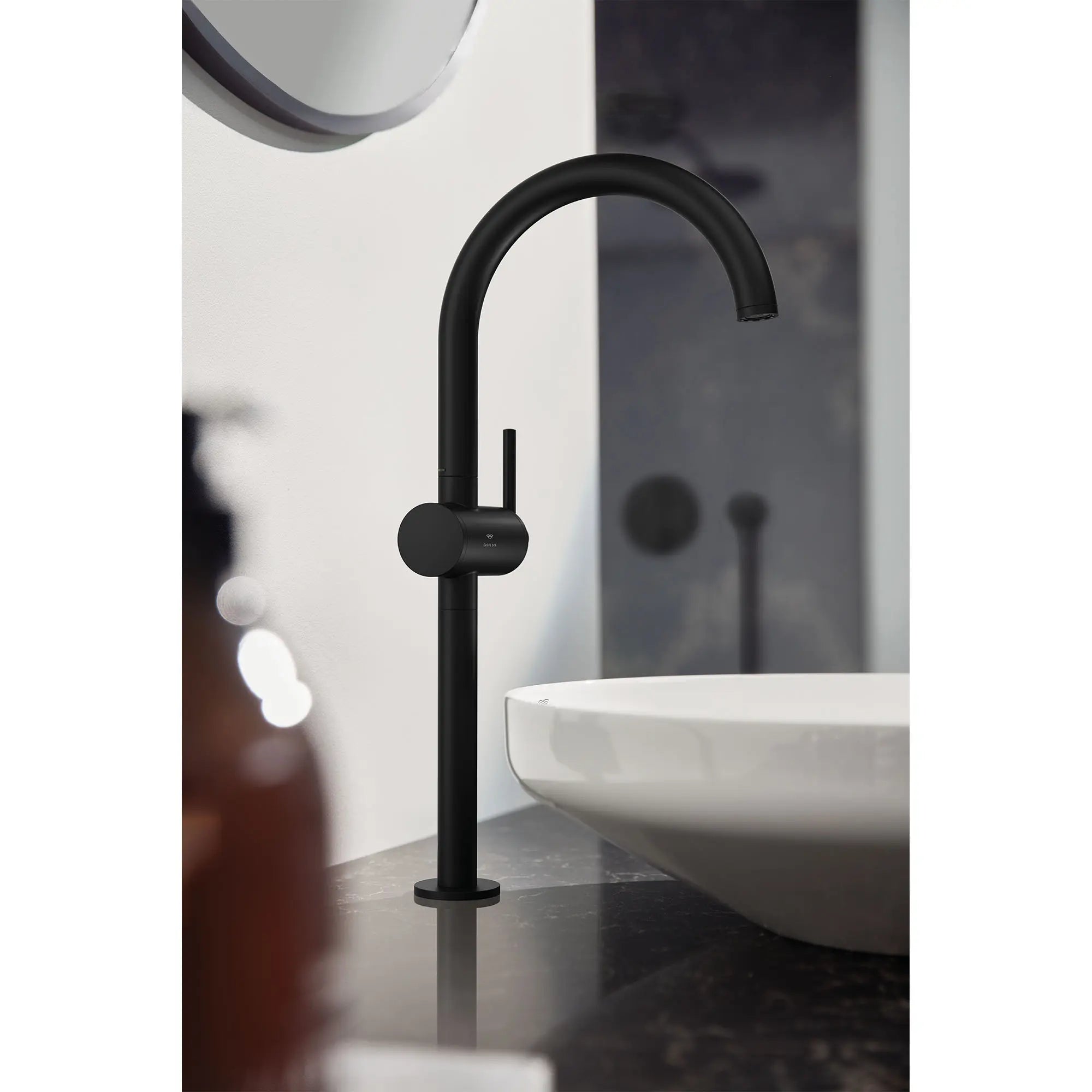 matte black bathroom faucet