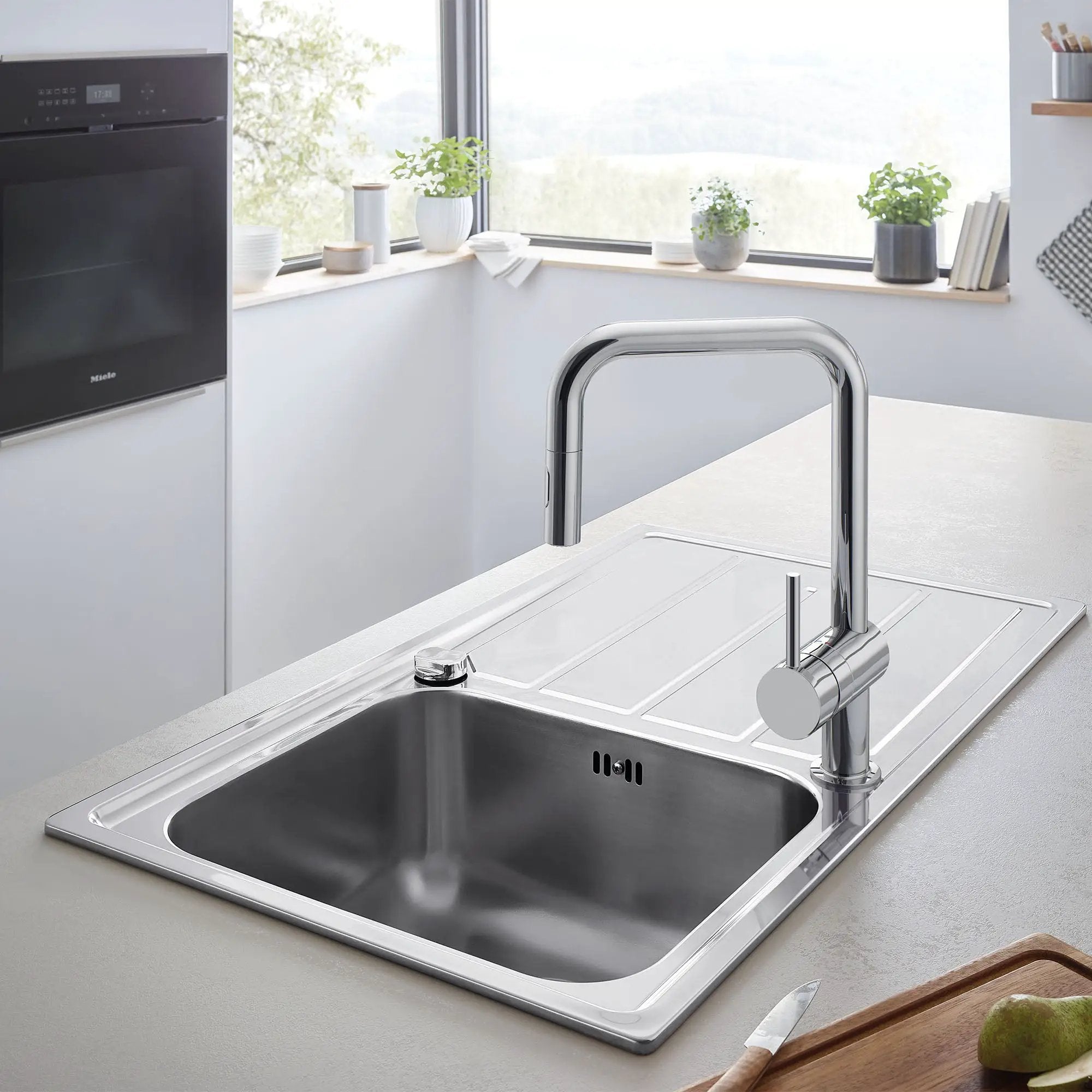 starlight chrome kitchen faucet