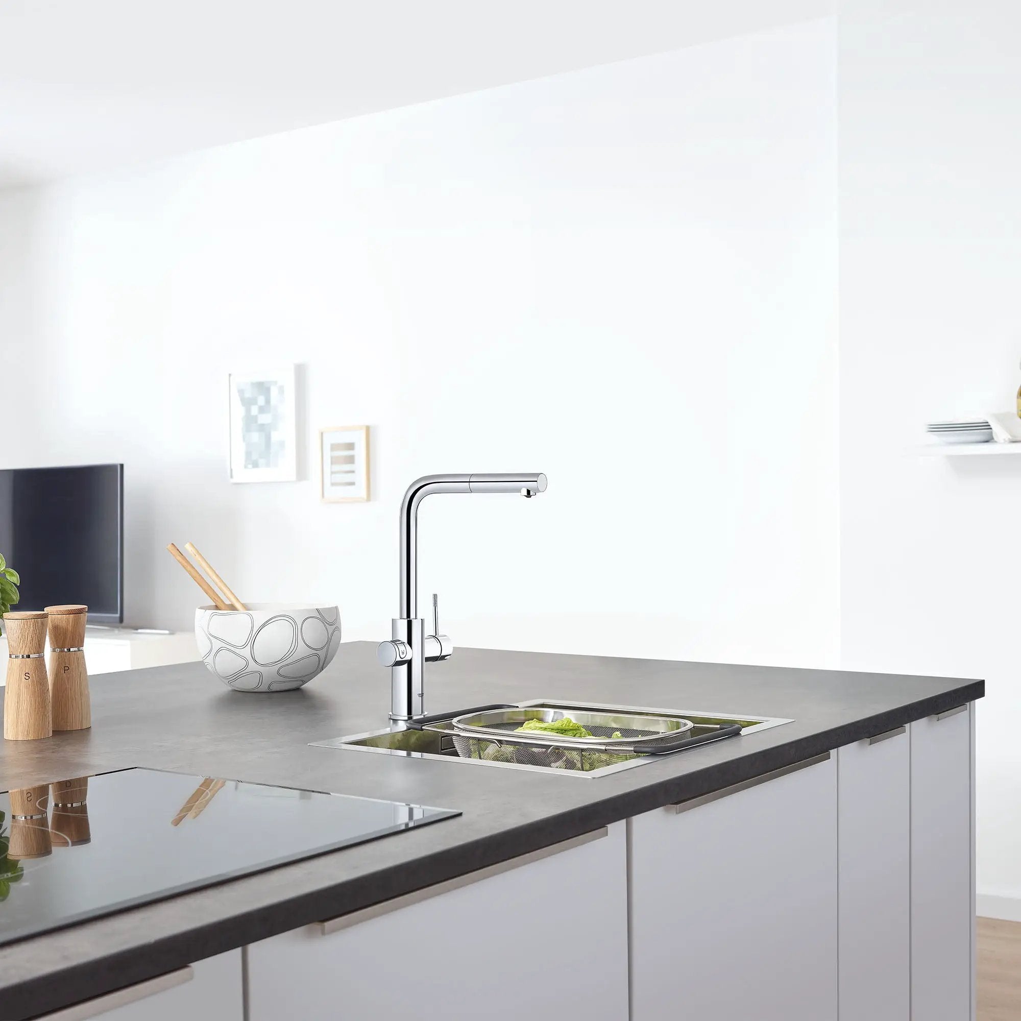 starlight chrome kitchen faucet