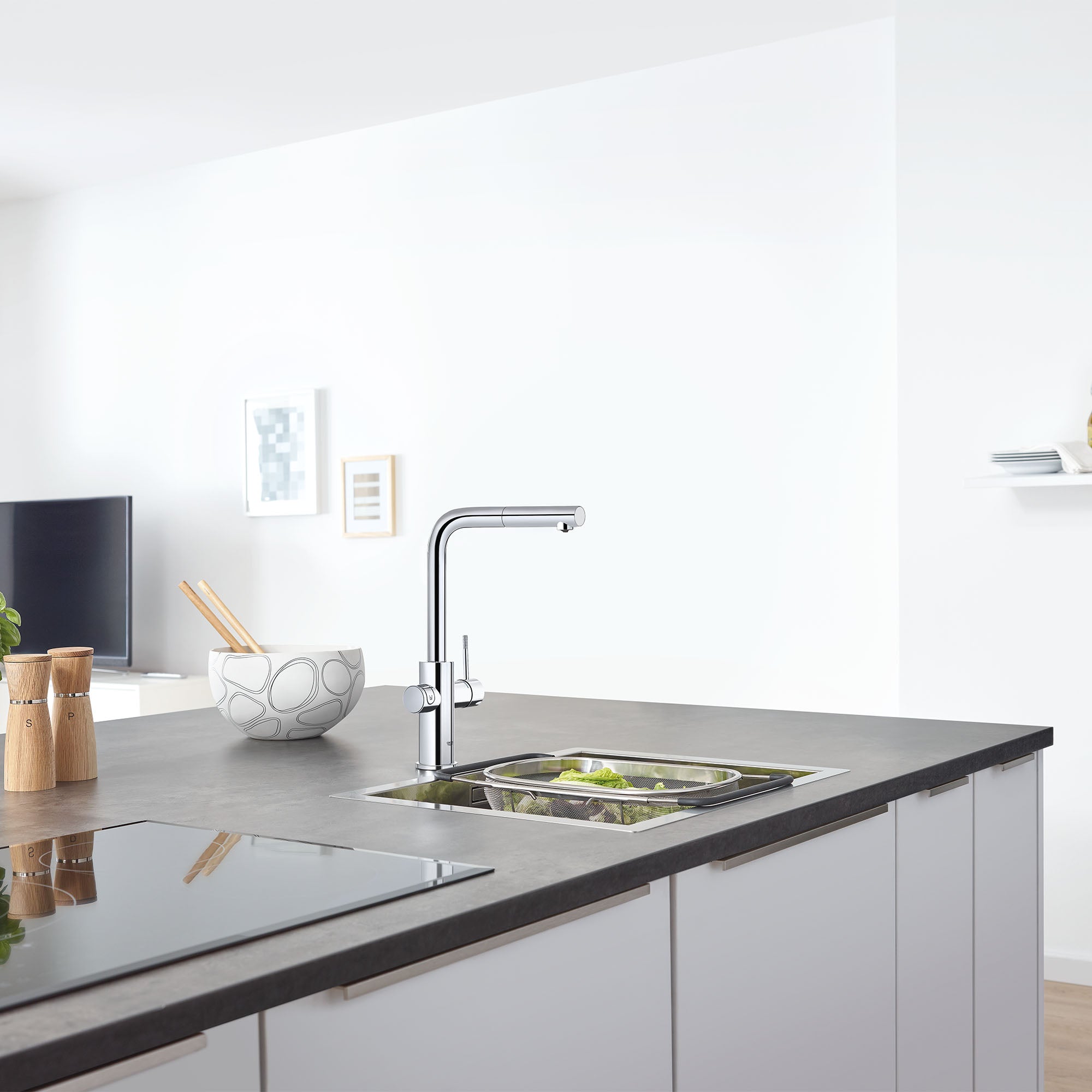 starlight chrome kitchen faucet