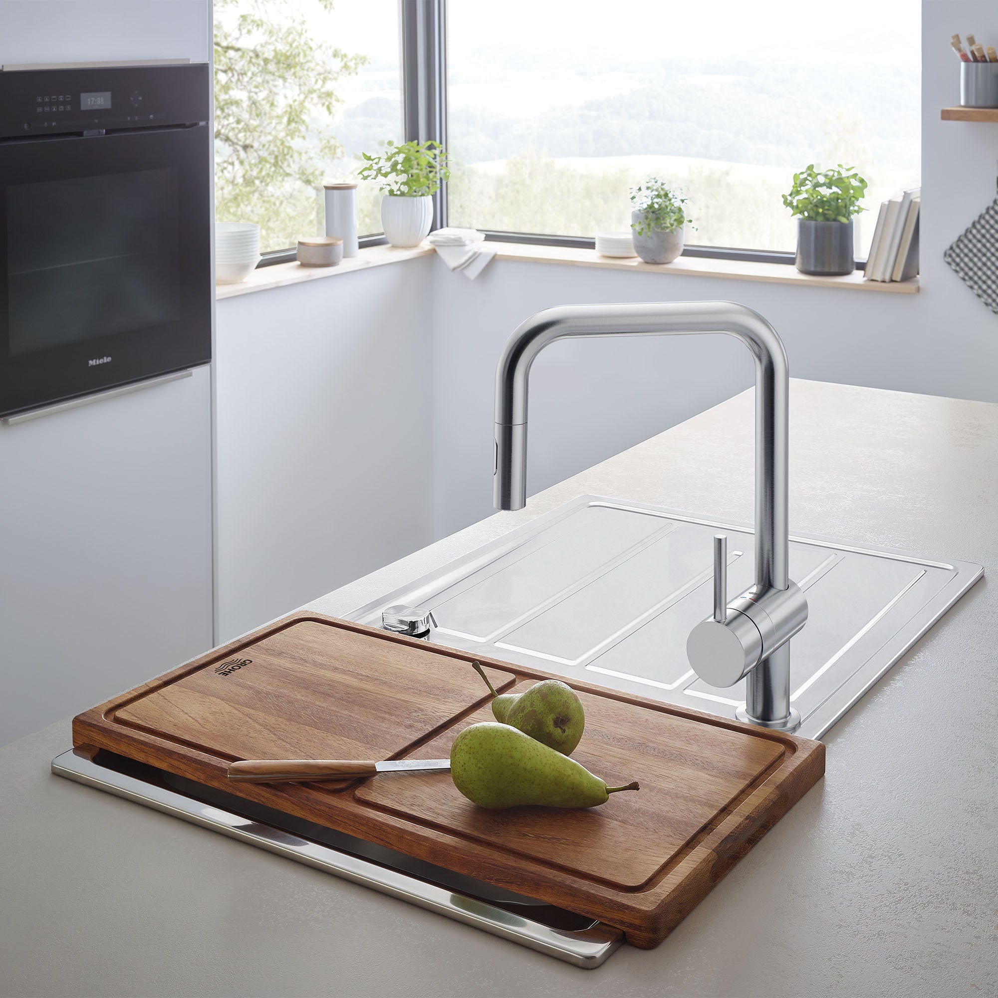 starlight chrome kitchen faucet