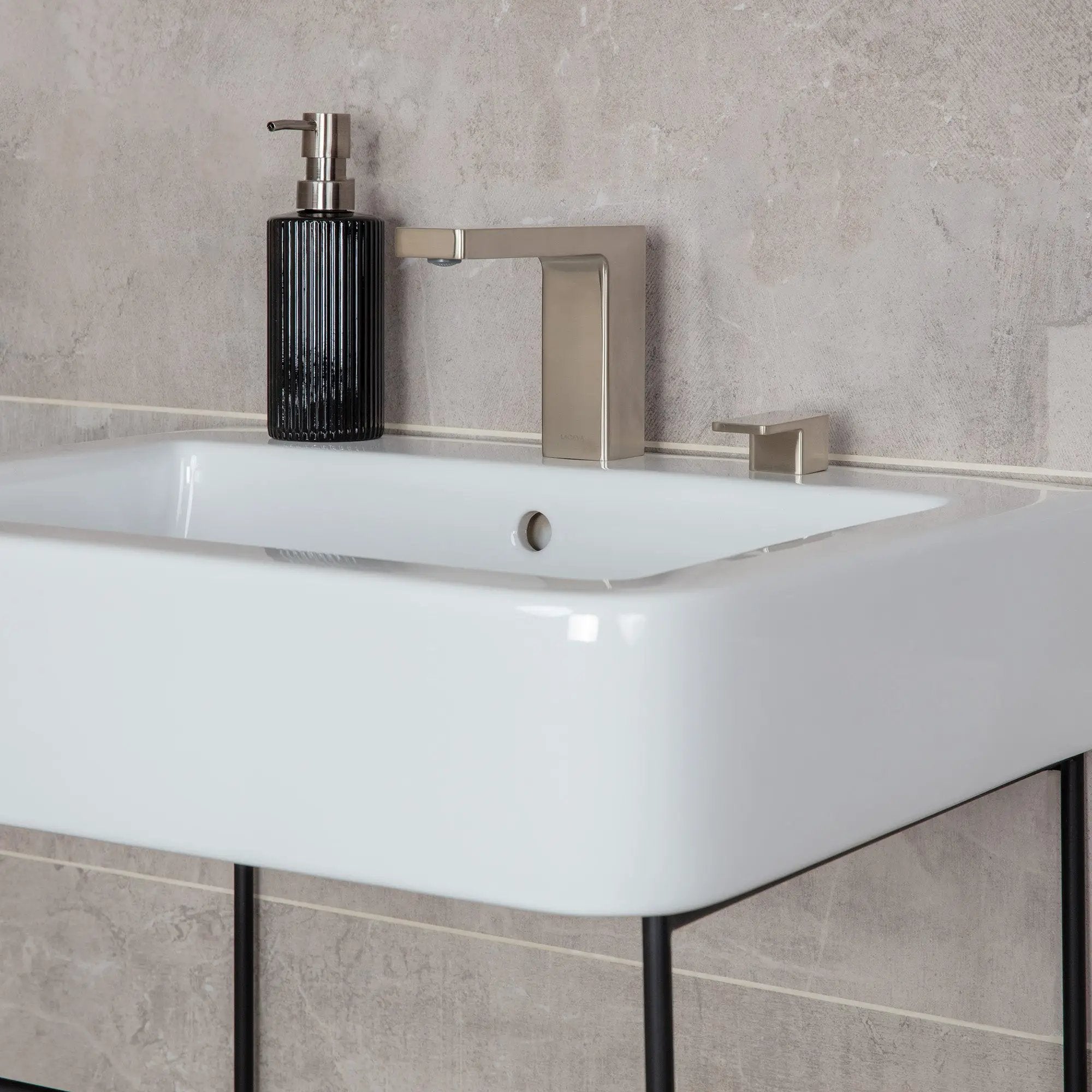brushed nickel faucet