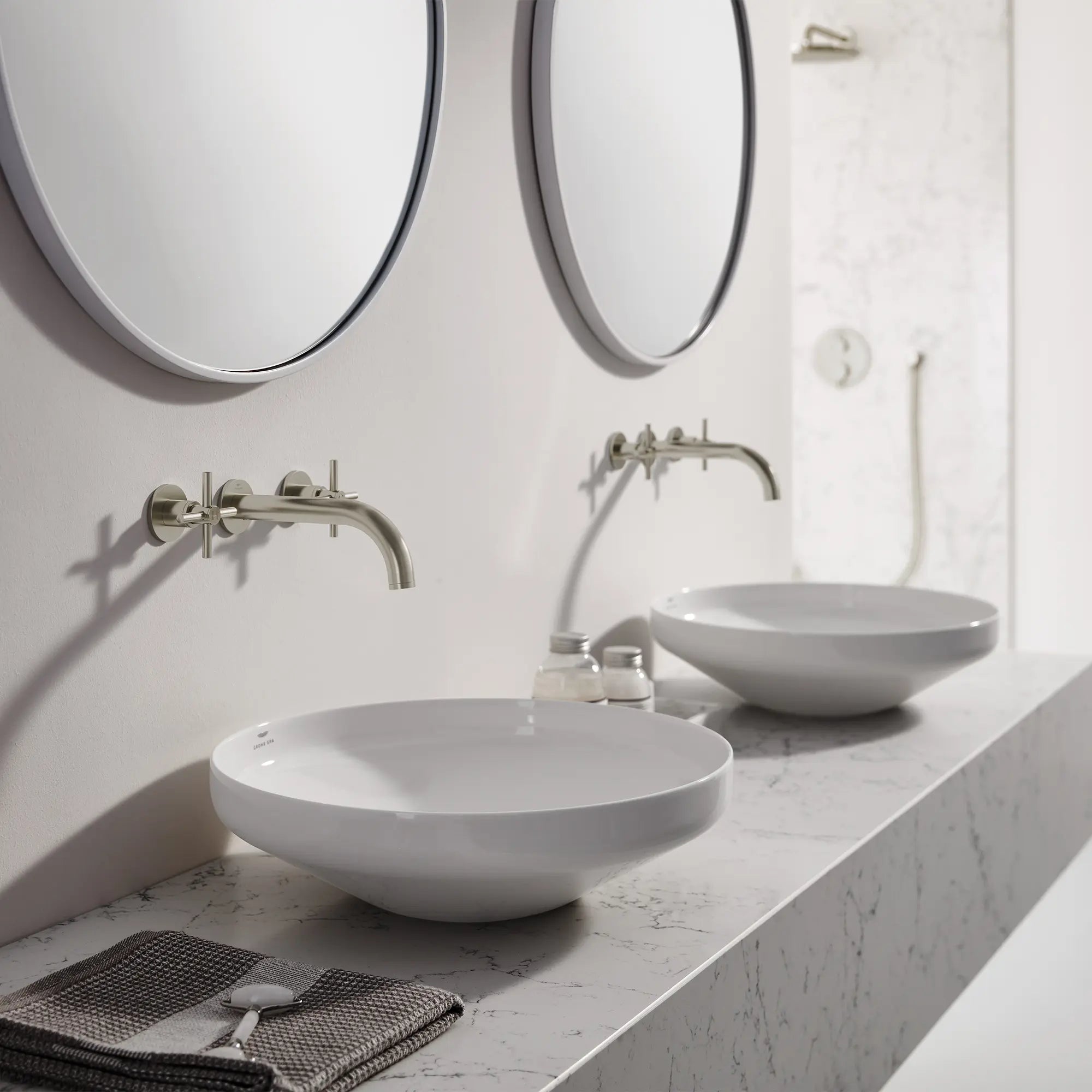 brushed nickel faucet handle