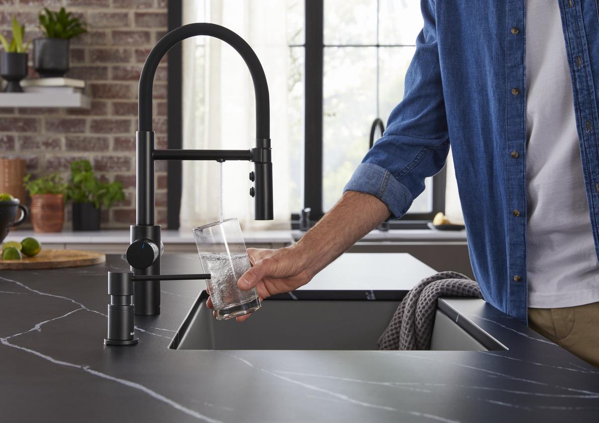 matte black faucet