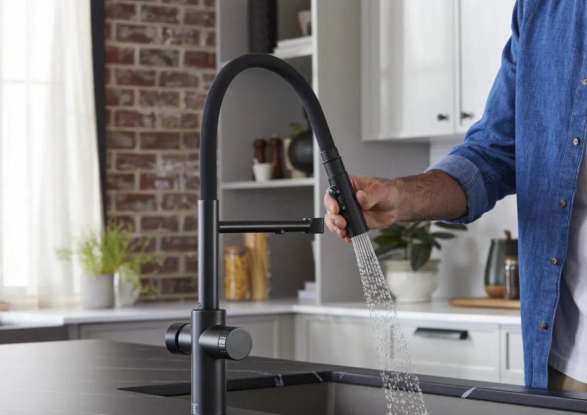 matte black faucet