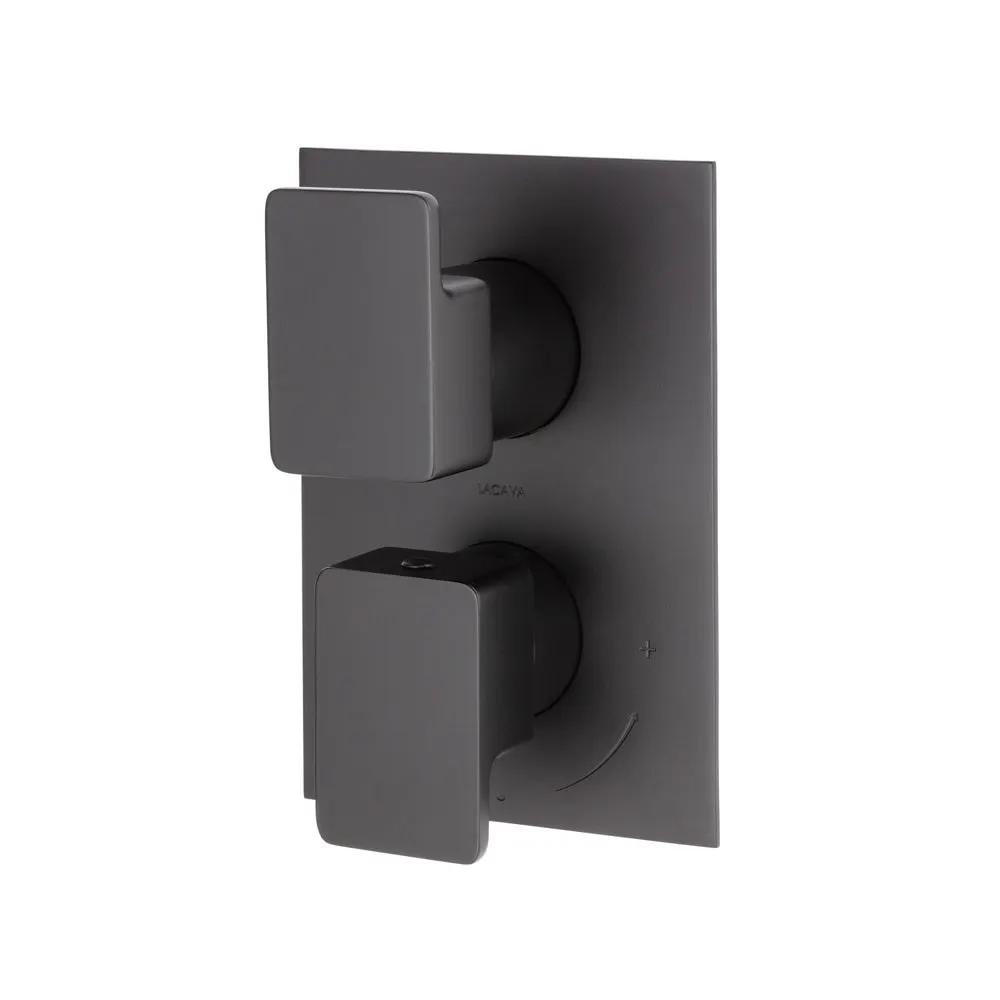 Lacava Eleganza Built-In Progressive Pressure Balancing Mixer by Lacava