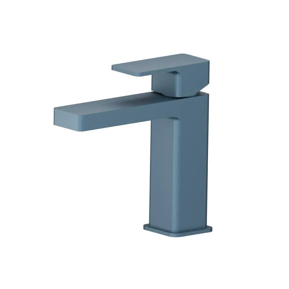 Flusso Serie 196 Single Hole Bathroom Faucet by Flusso
