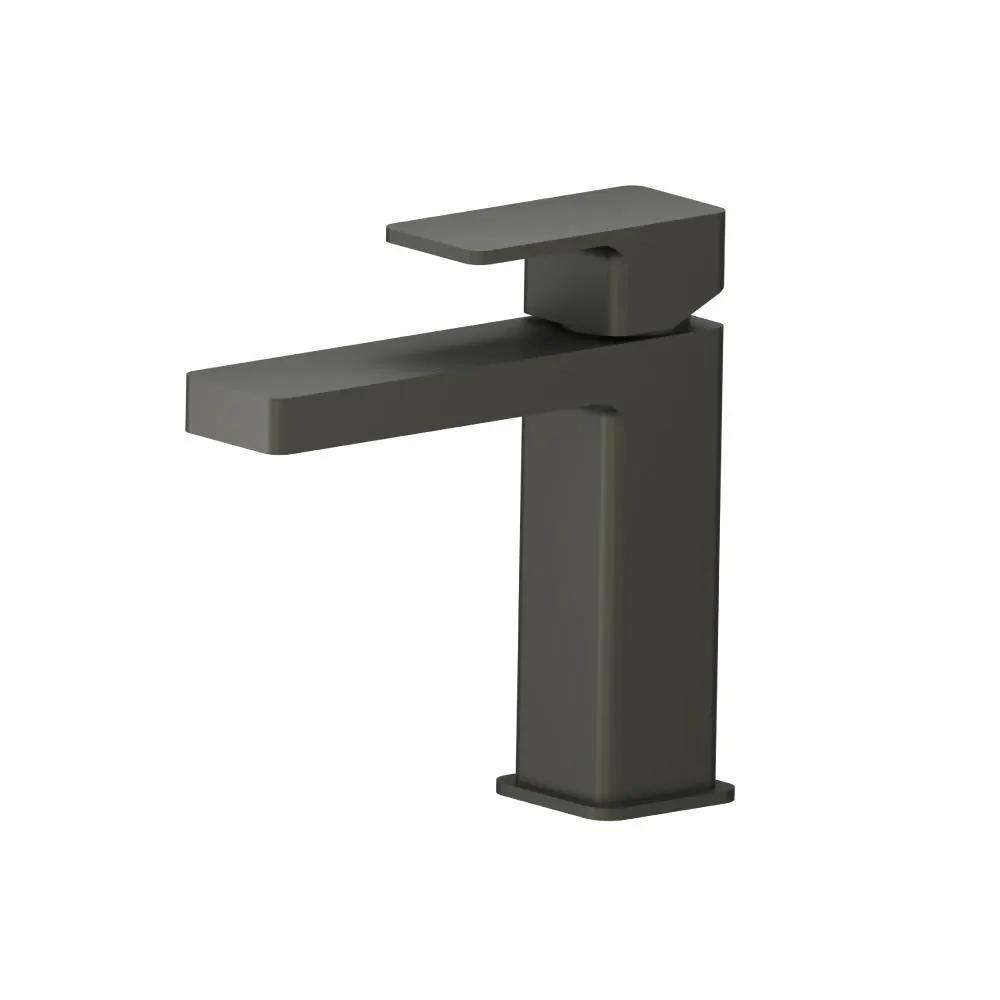 Flusso Serie 196 Single Hole Bathroom Faucet by Flusso