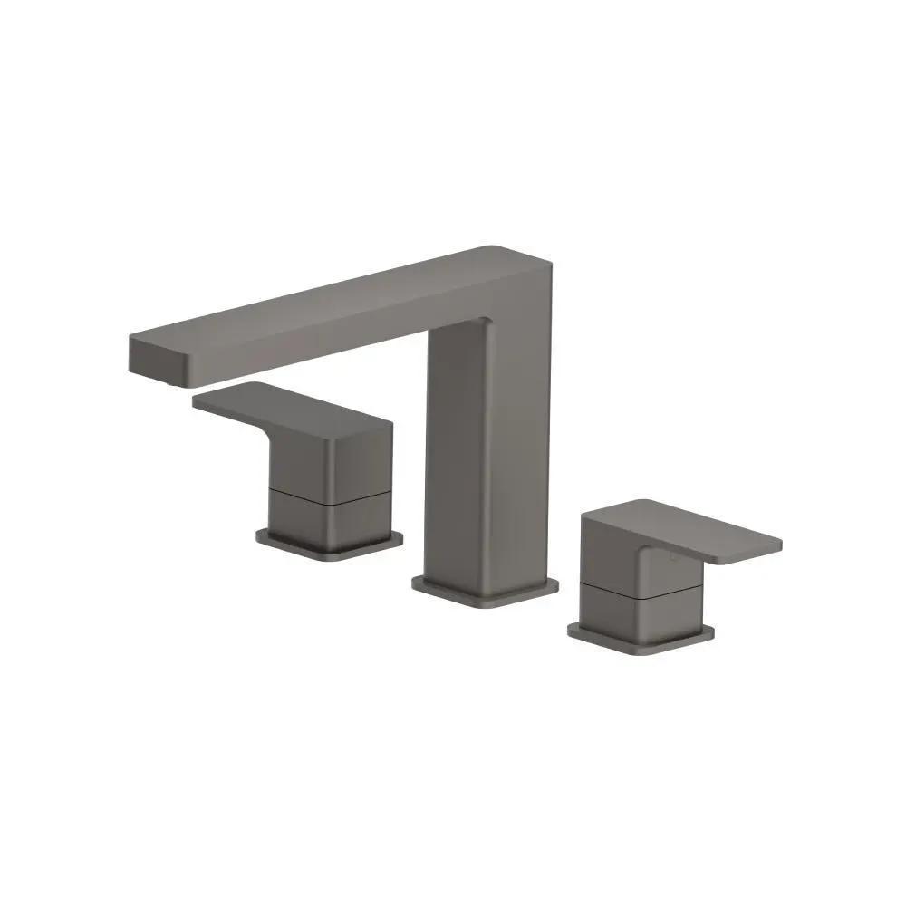 Flusso Serie 196 3 Hole Deck Mount Roman Tub Faucet by Flusso