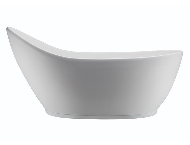 white bathtub