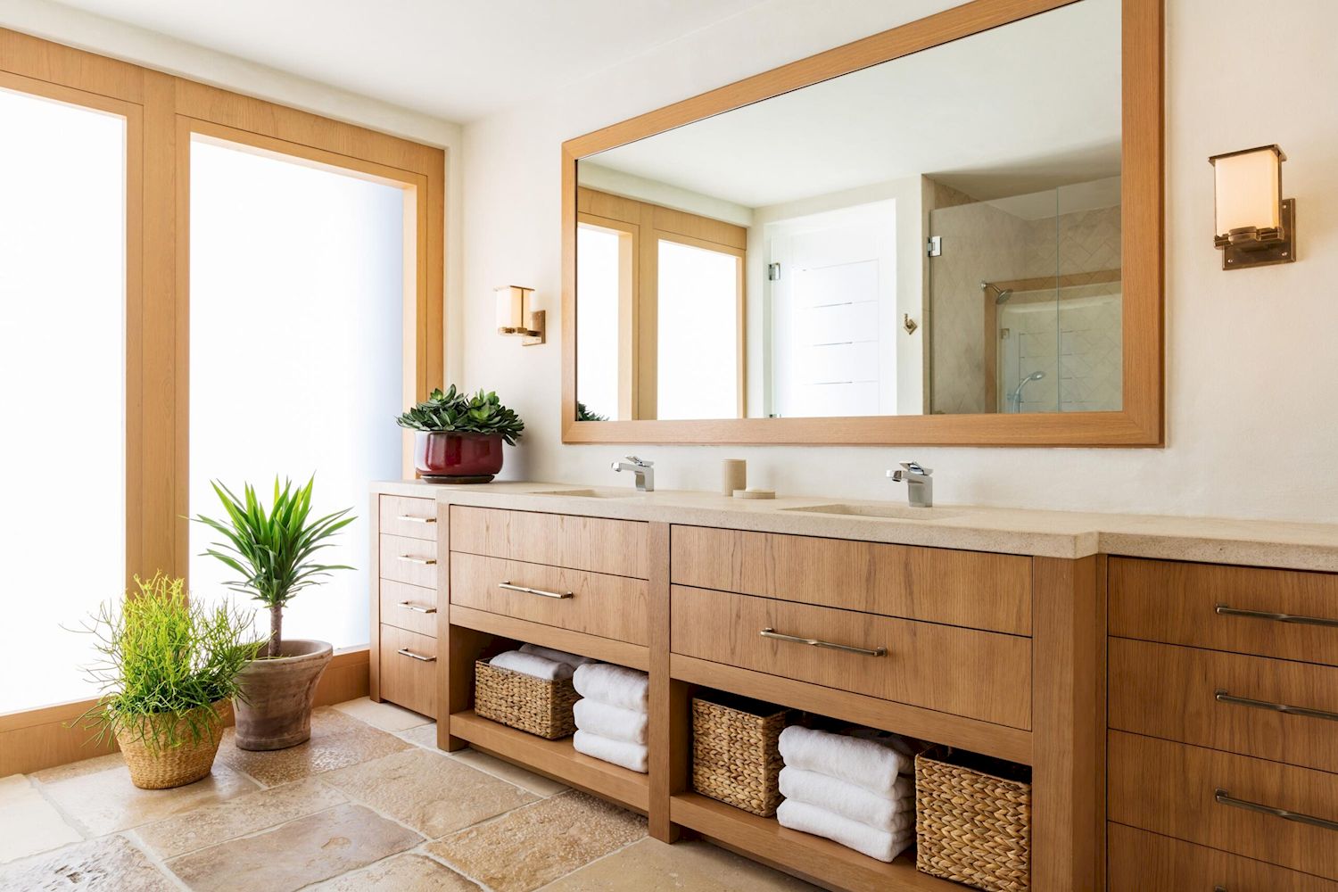 bronze medium cabinet pull