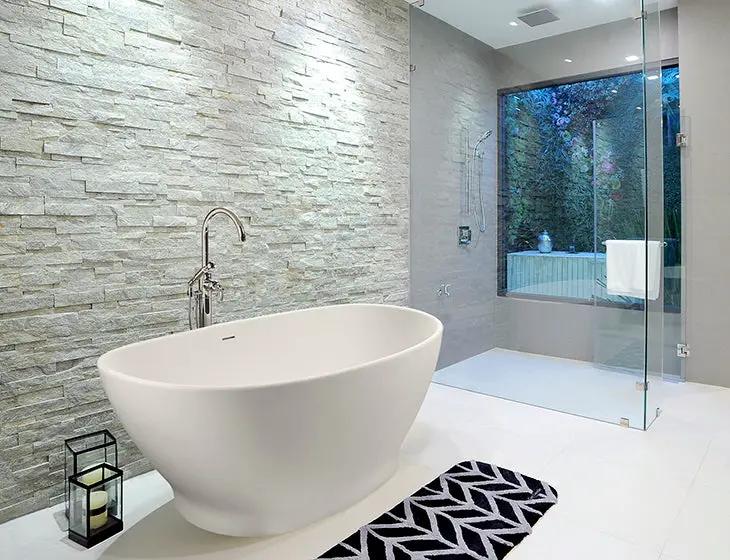 white bathtub
