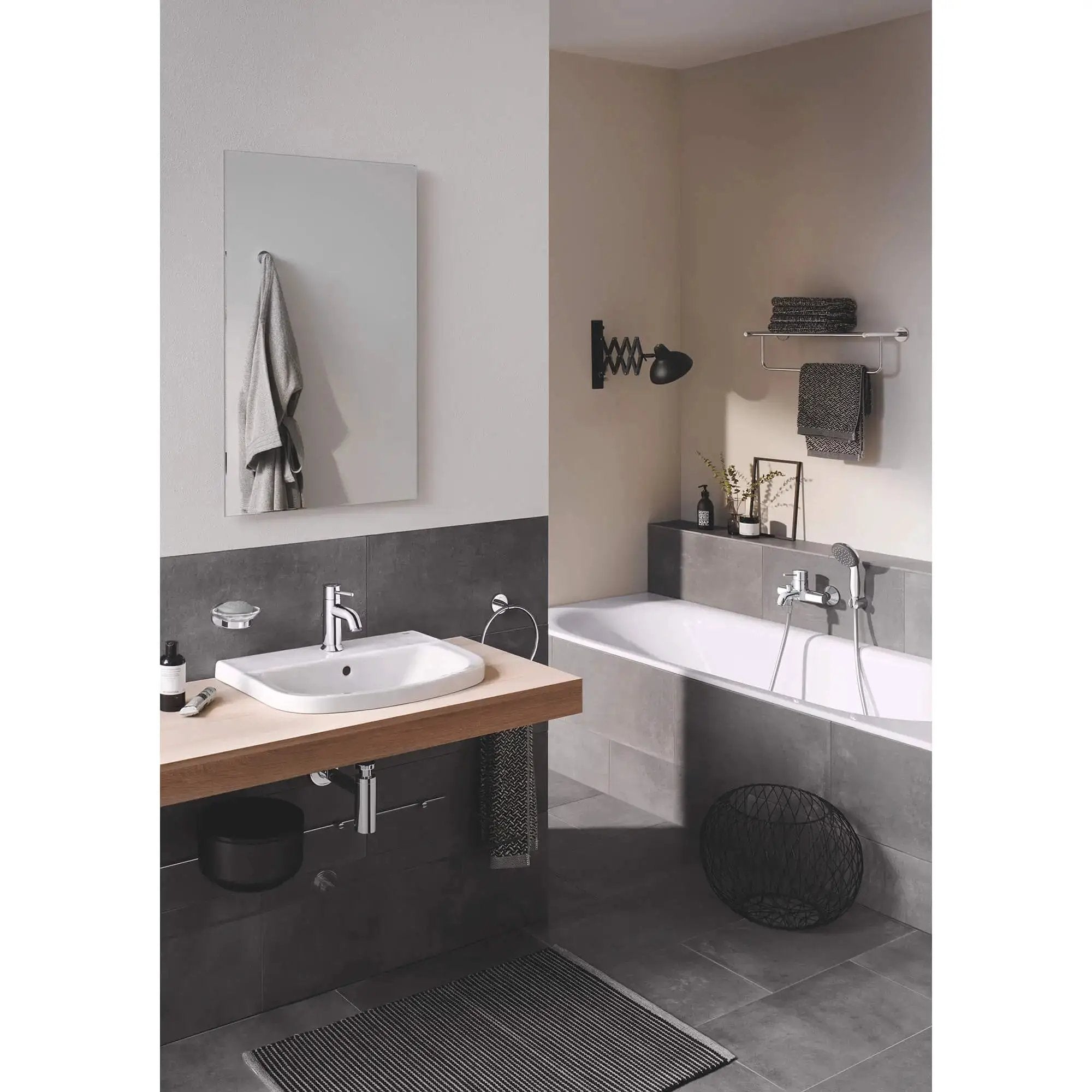 chrome towel rack
