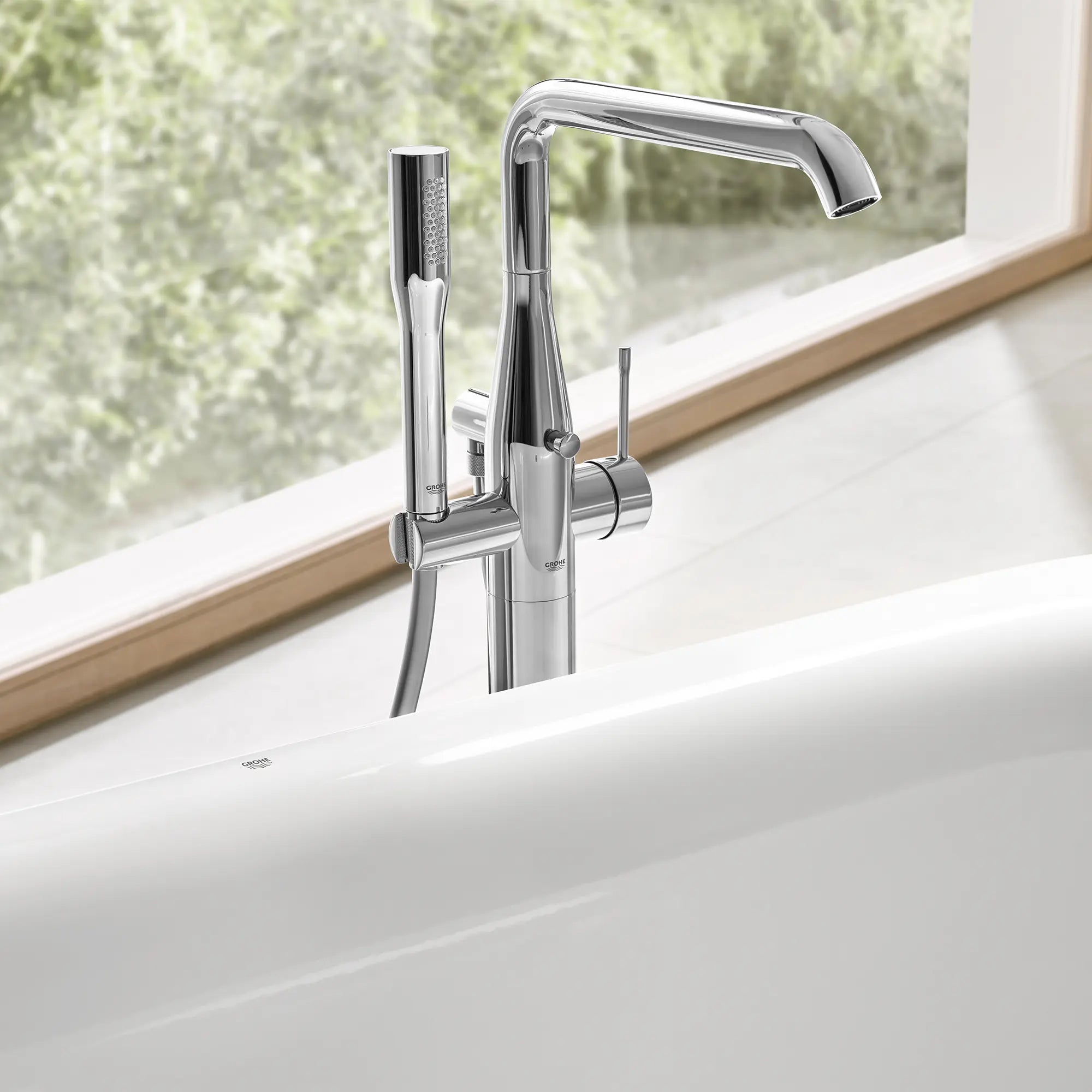 chrome tub faucet