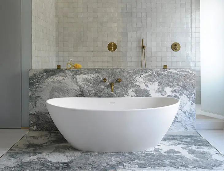 white bathtub