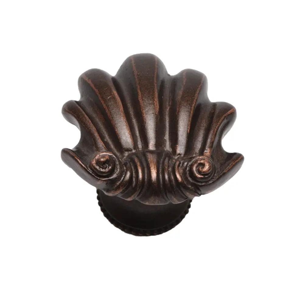Carpe Diem Shell Medium Knob by Carpe Diem