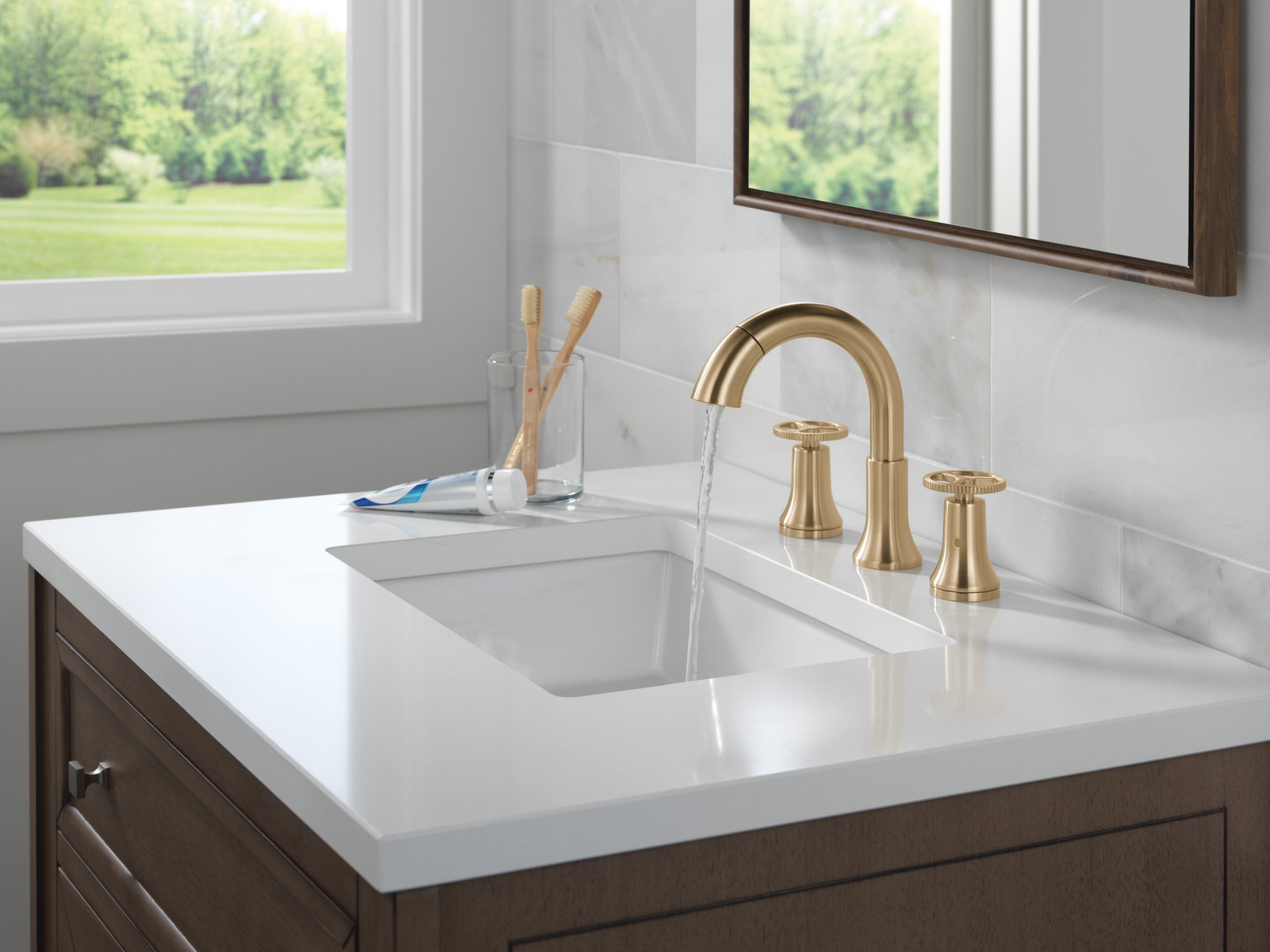 champagne bronze bathroom faucet
