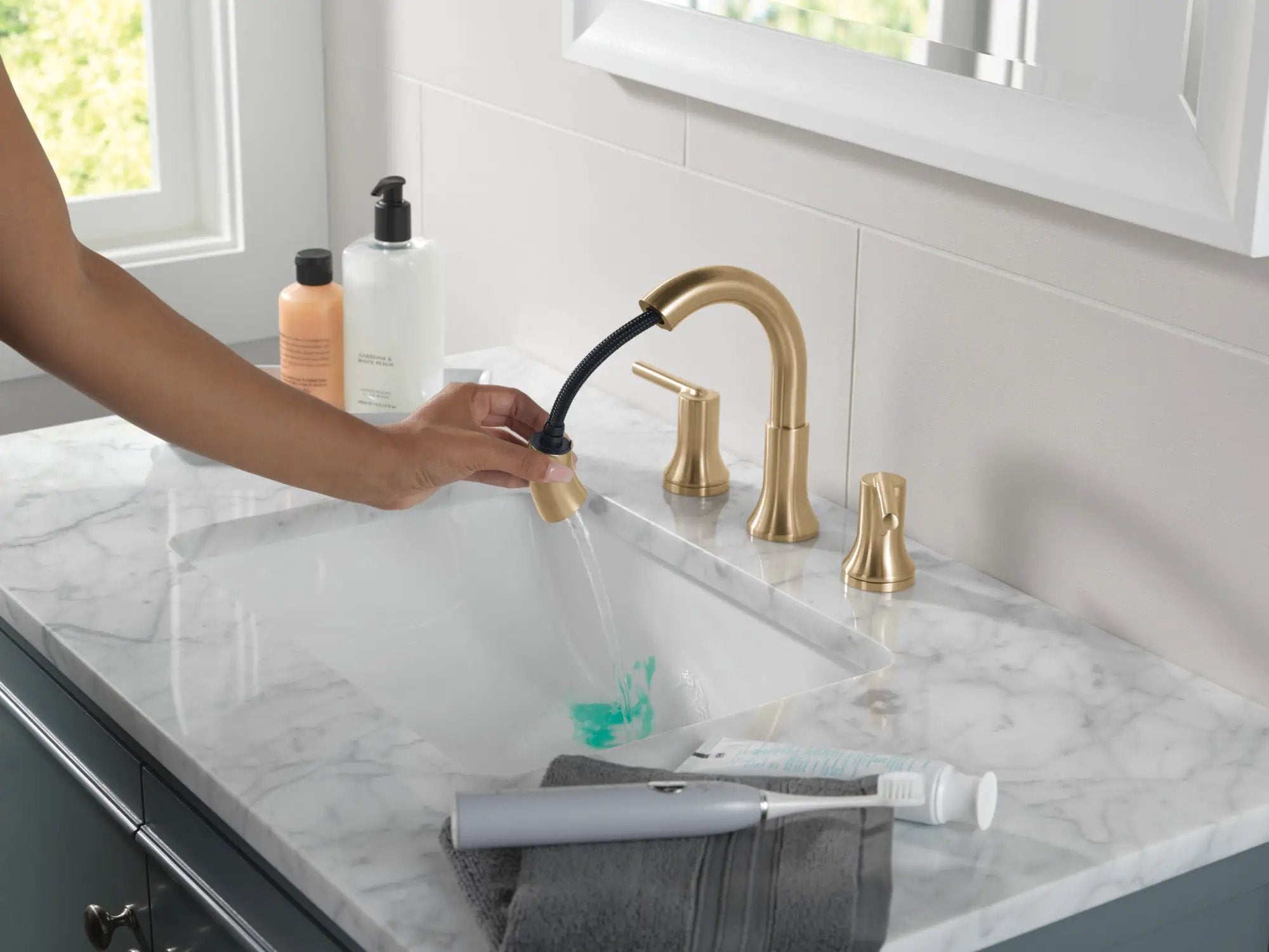 champagne bronze bathroom faucet