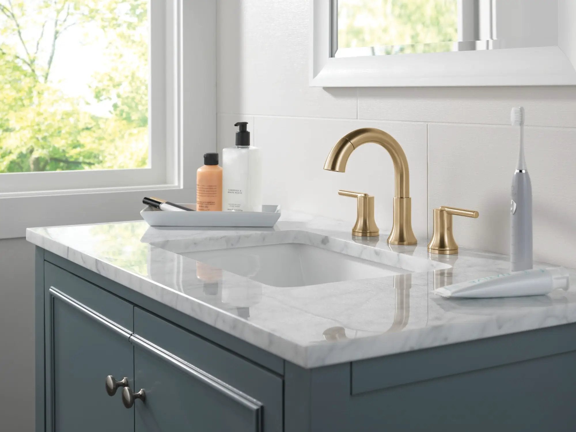 champagne bronze bathroom faucet