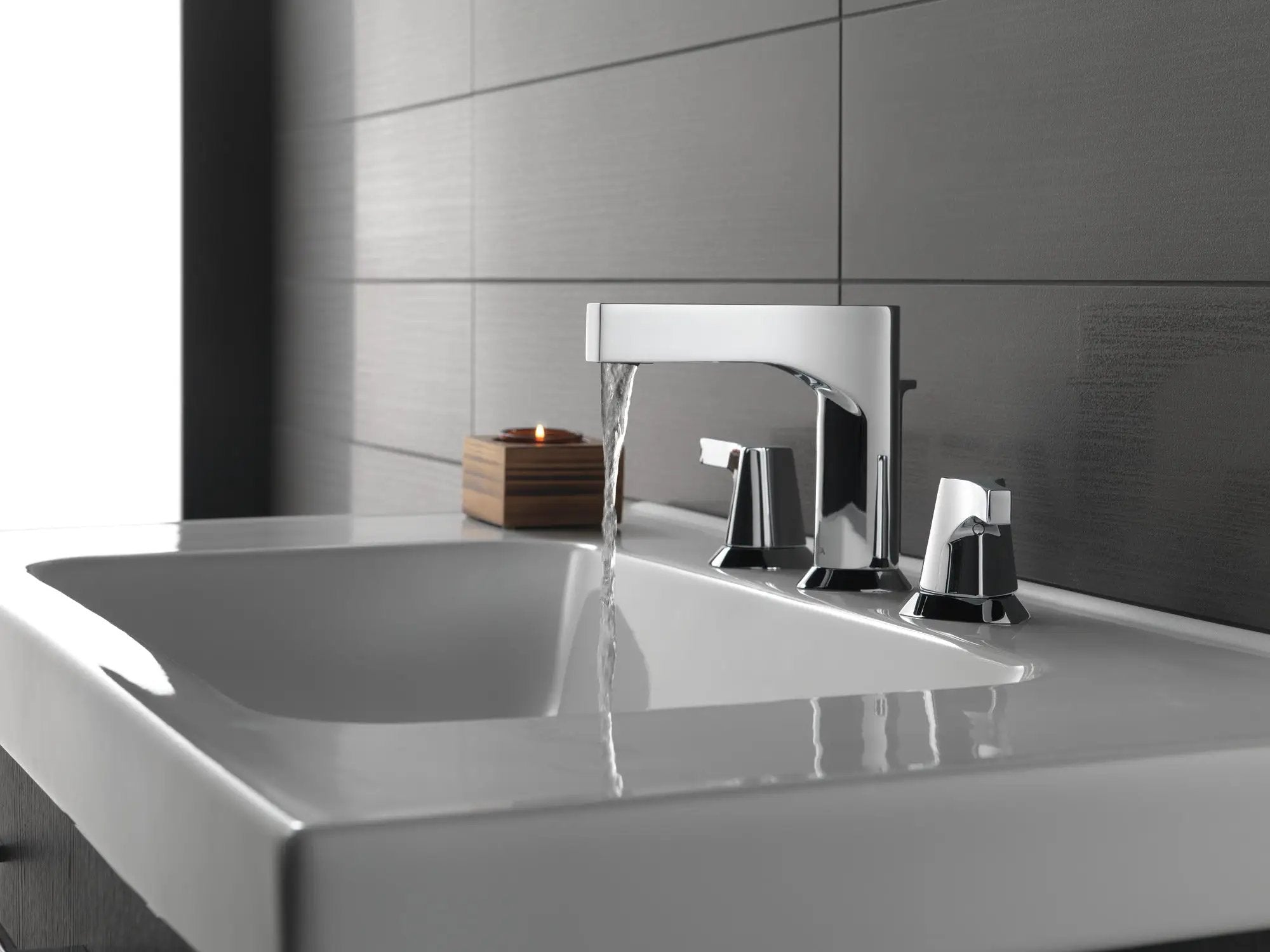 chrome bathroom faucet