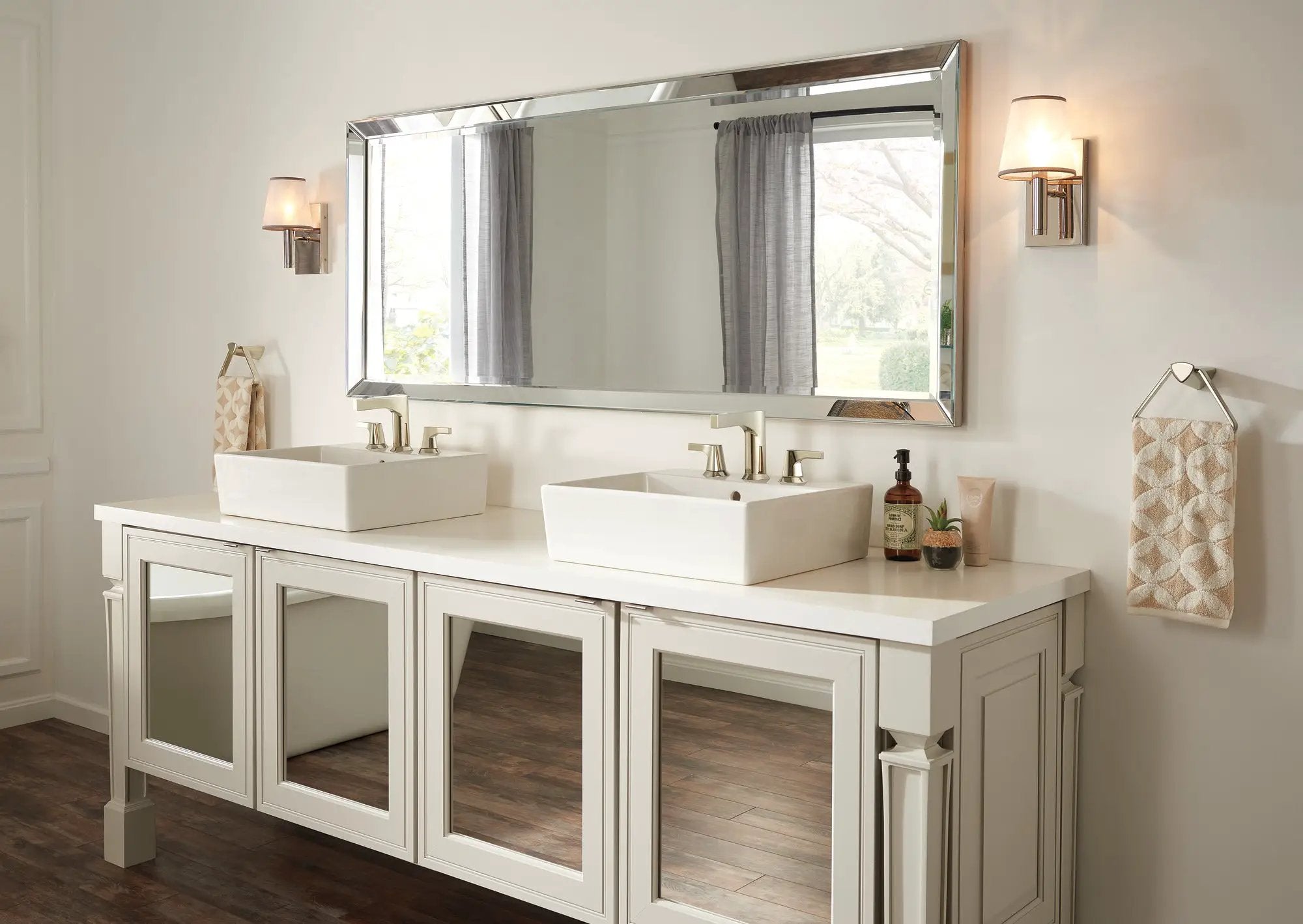 polished nickel bathroom faucet