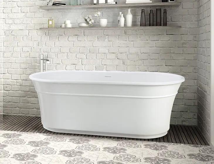 white bathtub
