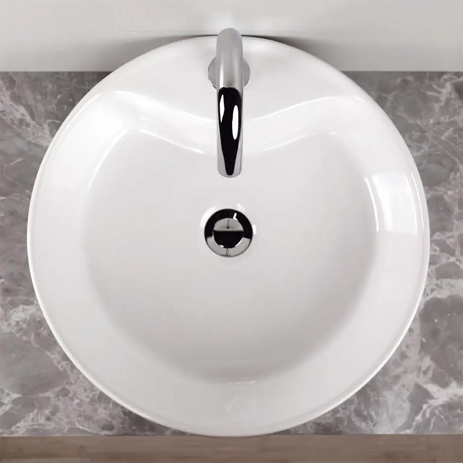 white sink