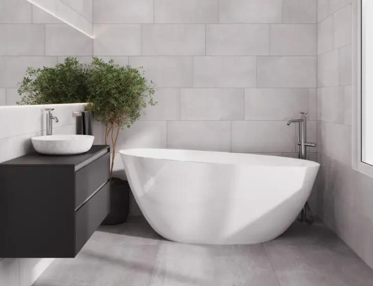 white bathtub