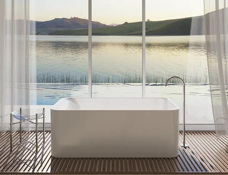white bathtub