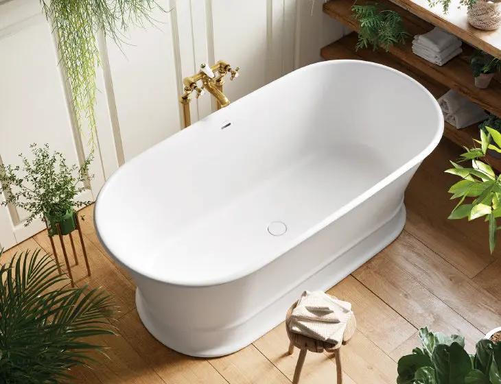 white bathtub
