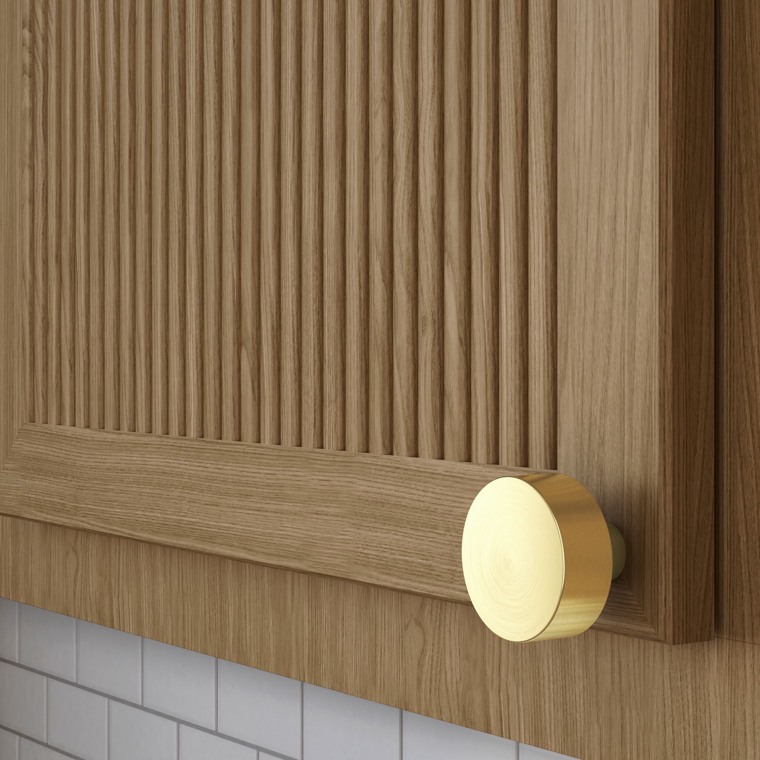 non-lacquered brass knob