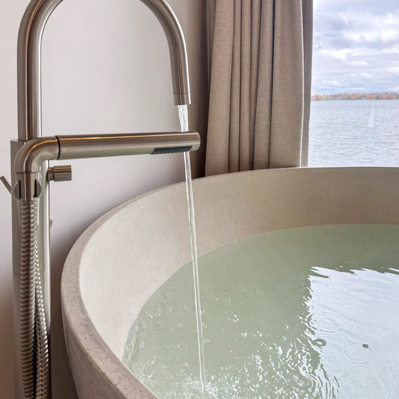 kopa bathtub