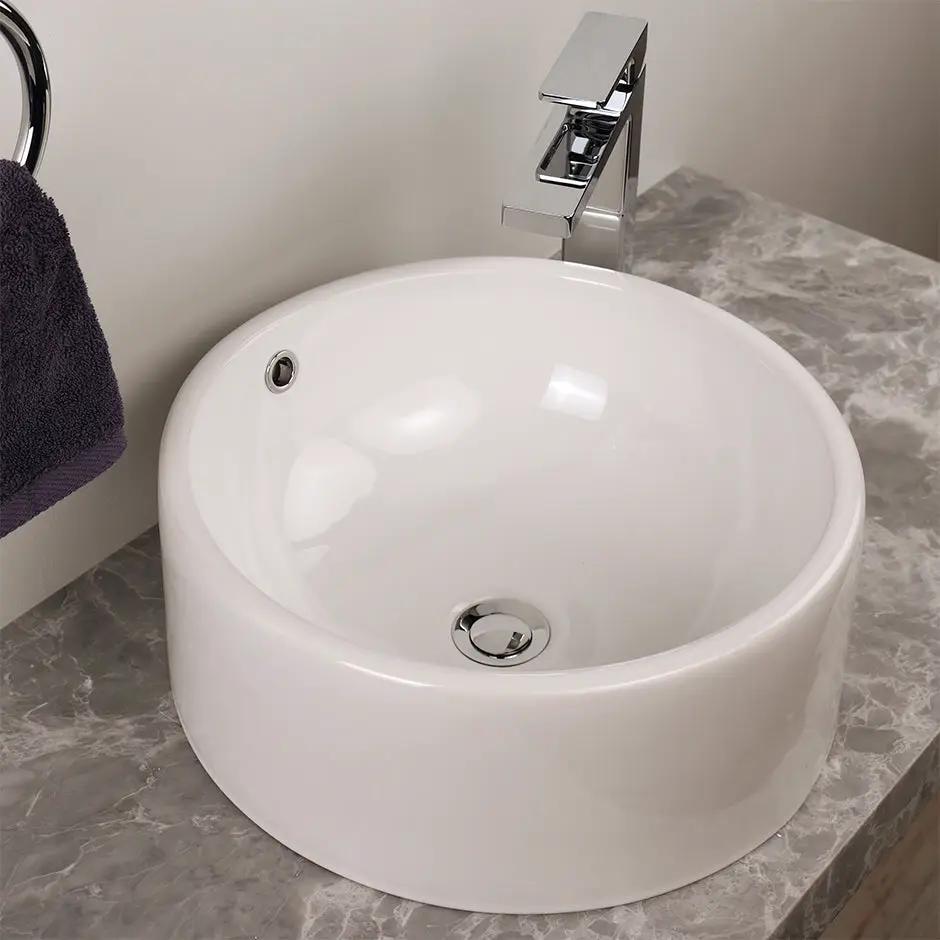 white sink