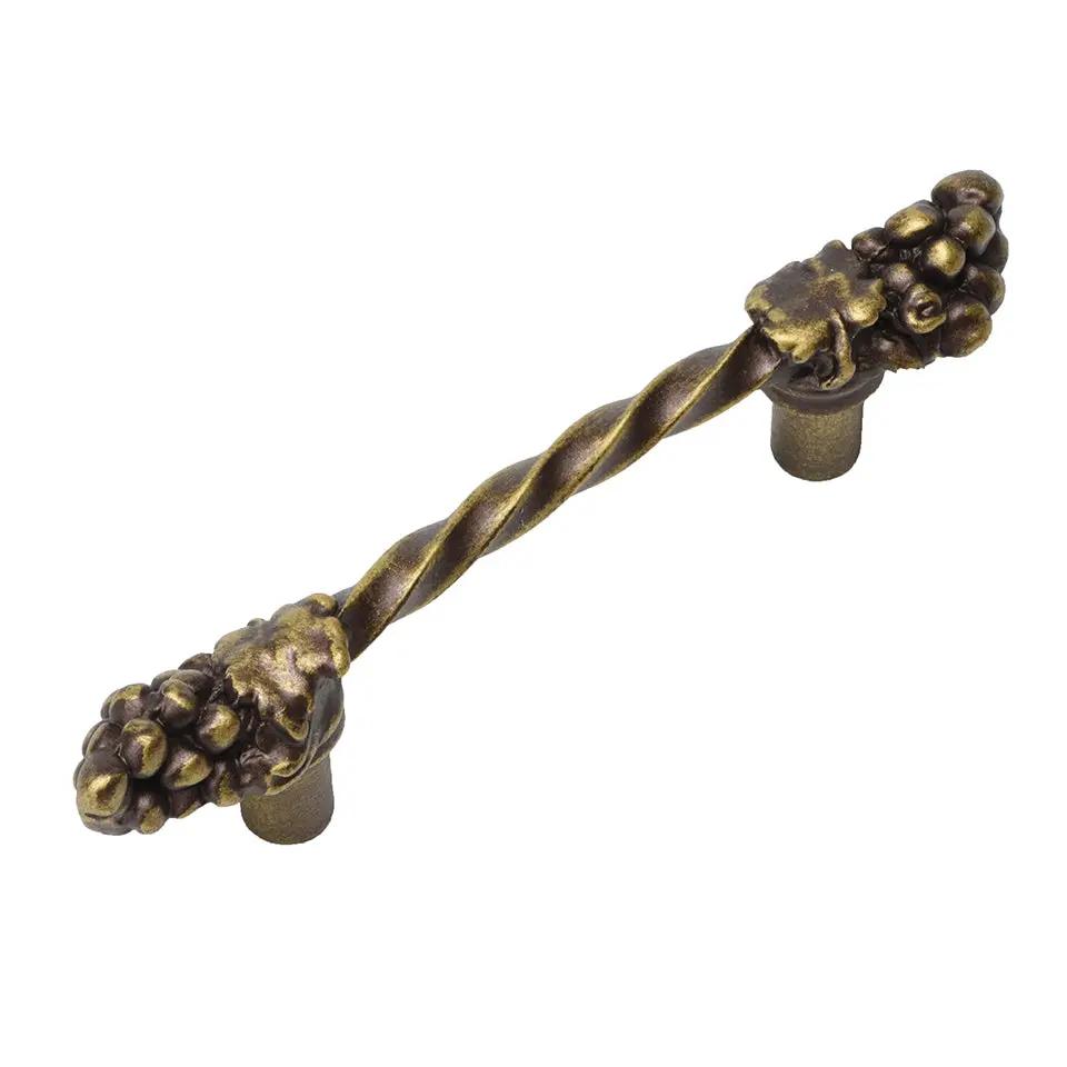 Carpe Diem Bacchus Pull by Carpe Diem