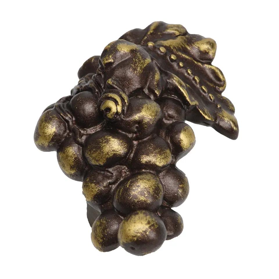 Carpe Diem Bacchus Large Right Knob by Carpe Diem